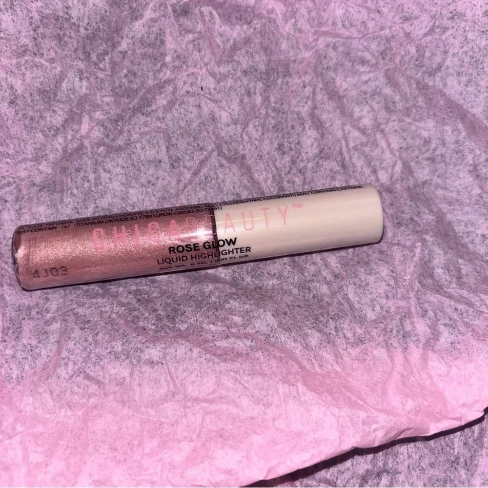 💝NEW Chica Beuaty Rose Glow Liquid Highlighter💝
